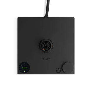 Svart basenhet för elektrisk vattenkokare med kontrollknapp och digital display, del av EspressoGear, allt om kaffe.